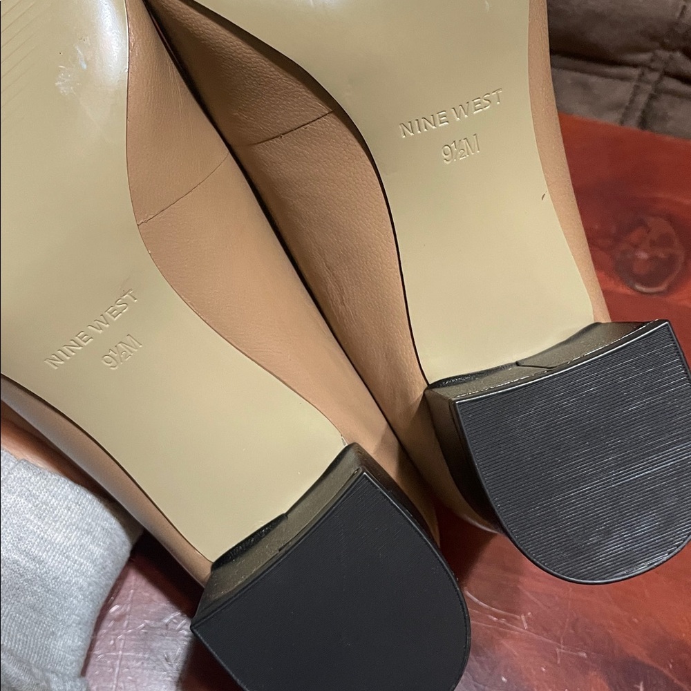 Nine West shoes - Picture 7 of 9